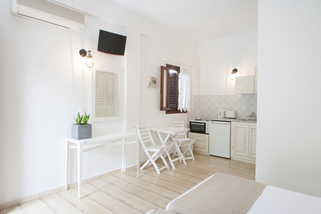 Paris Studios & Apartment Agia Paraskevi  Eksteriør billede